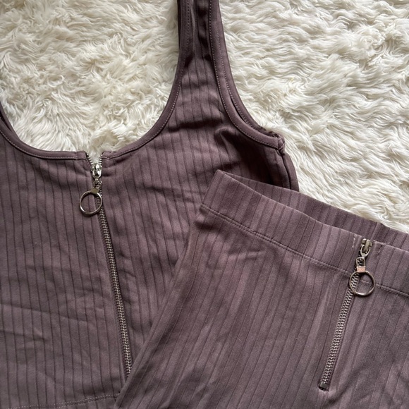 Iris Chocolate Ribbed Matching Set - Picture 3 of 10